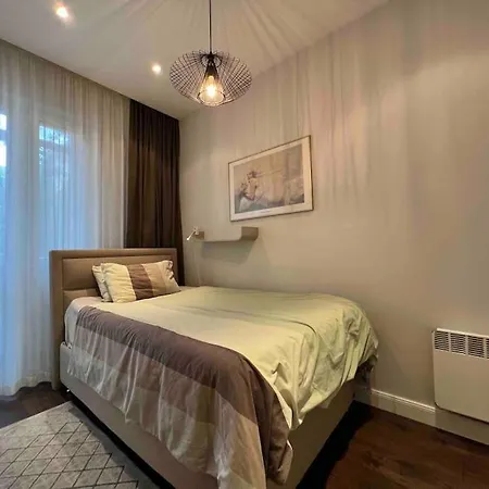 Perfectly Sumptuous Centre Apartment, 2-minute Walk From Vitosha Boulevard