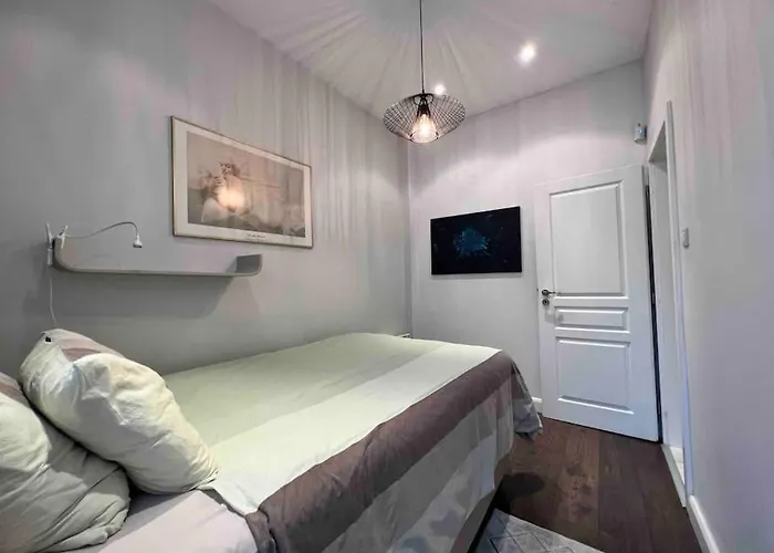 Perfectly Sumptuous Centre Apartment, 2-minute Walk From Vitosha Boulevard Apartament *